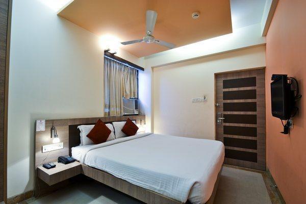 Hotel Apex International Джодпур Екстериор снимка